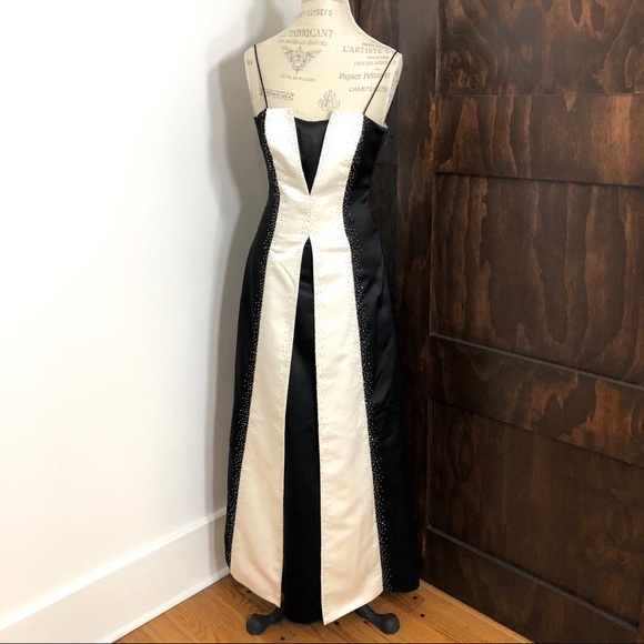 Niki by Niki Livas, Two-Tone, A-line Gown - Picture 1 of 9